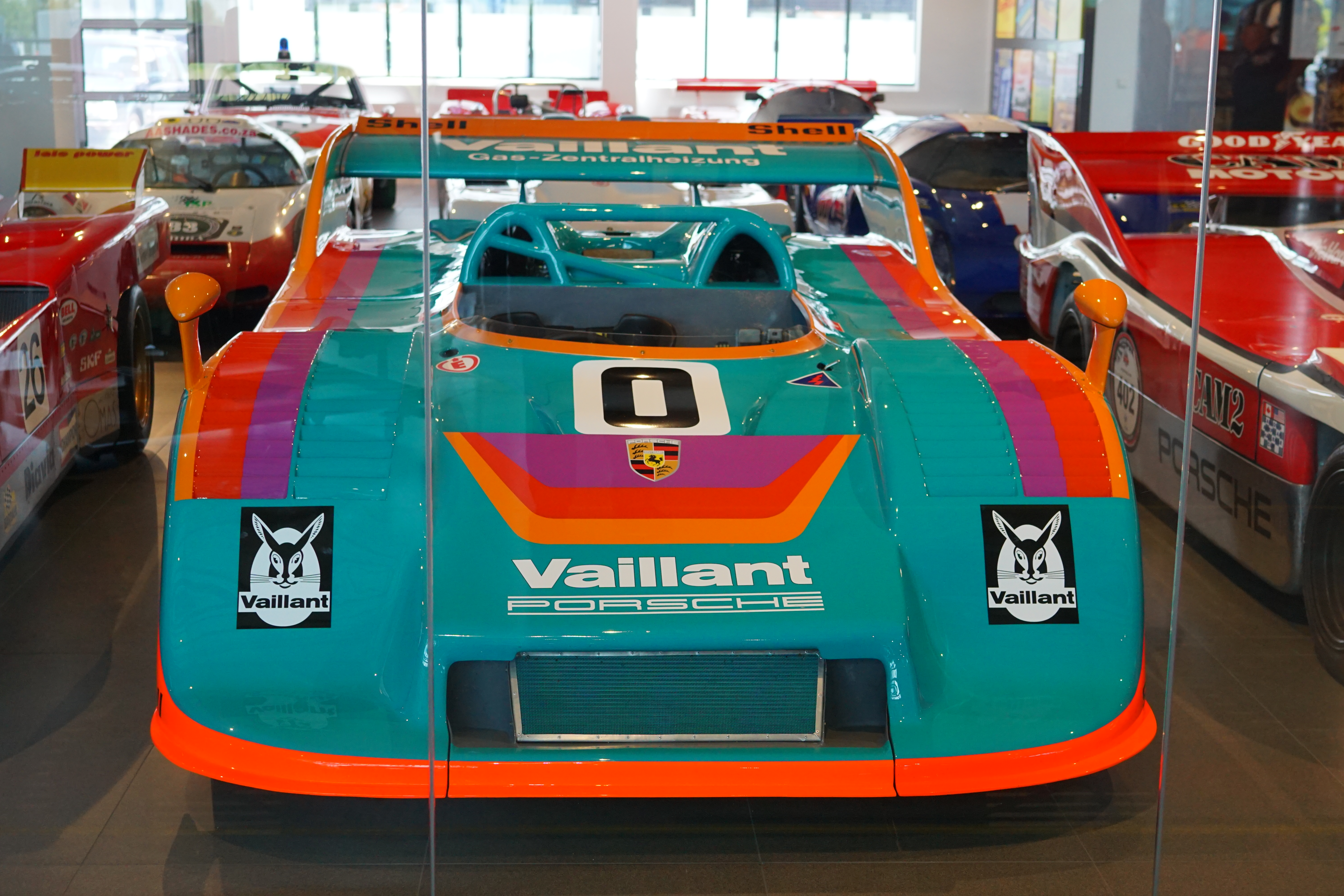 File:Porsche 917-30 Spyder, Motorworld Böblingen 209.jpg