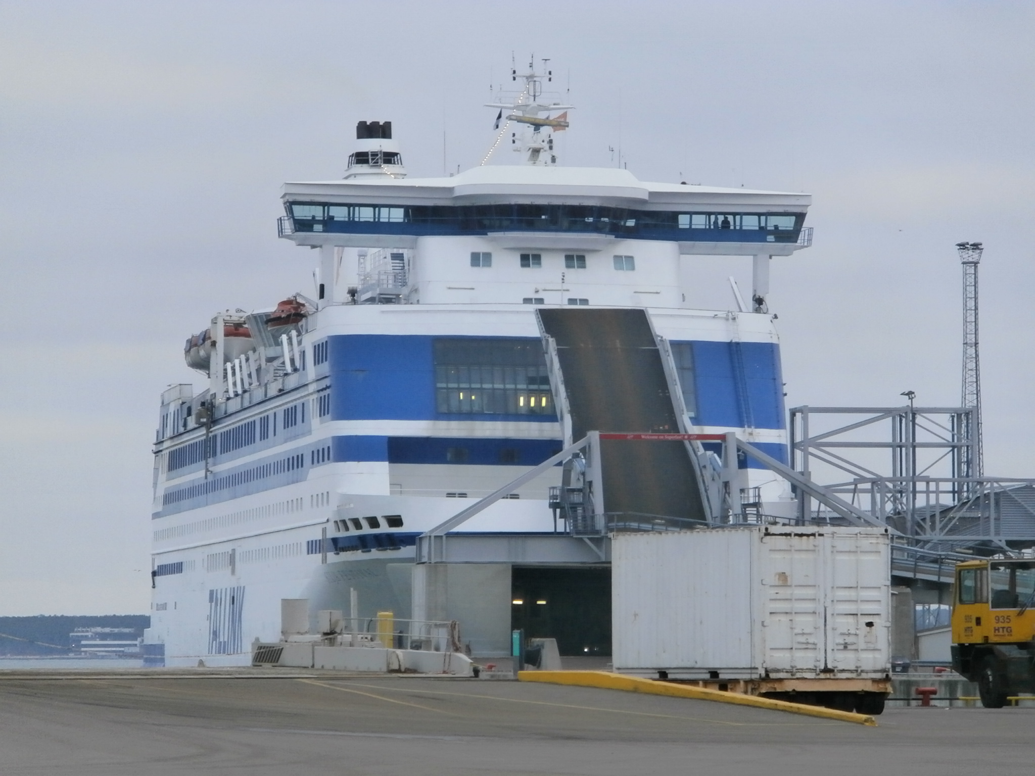 File:Silja Festival at Quay 1 in Tallinn 1 January  - Wikimedia  Commons