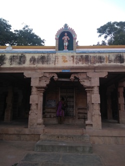 File:Tiruvathavur tirumarainathar temple4.jpg