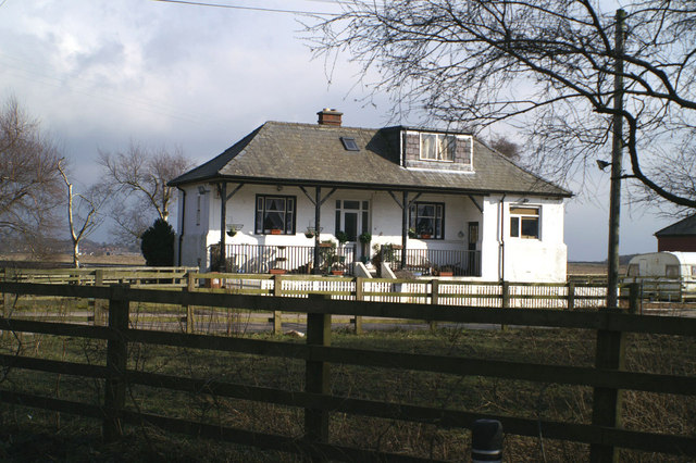 File:Wild west - geograph.org.uk - 137695.jpg