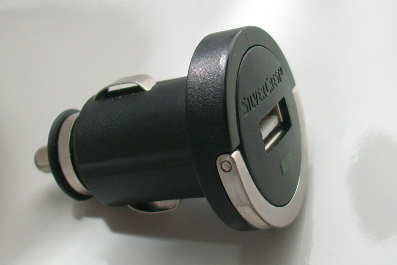 File:12V-5V-USB-Adapter.jpg