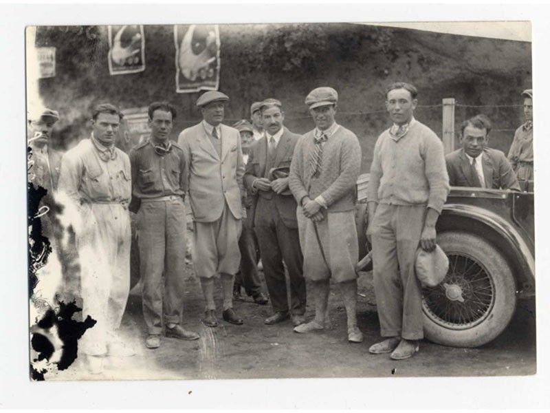 File:1927-10-02 Vermicino-Rocca Maserati people.jpg