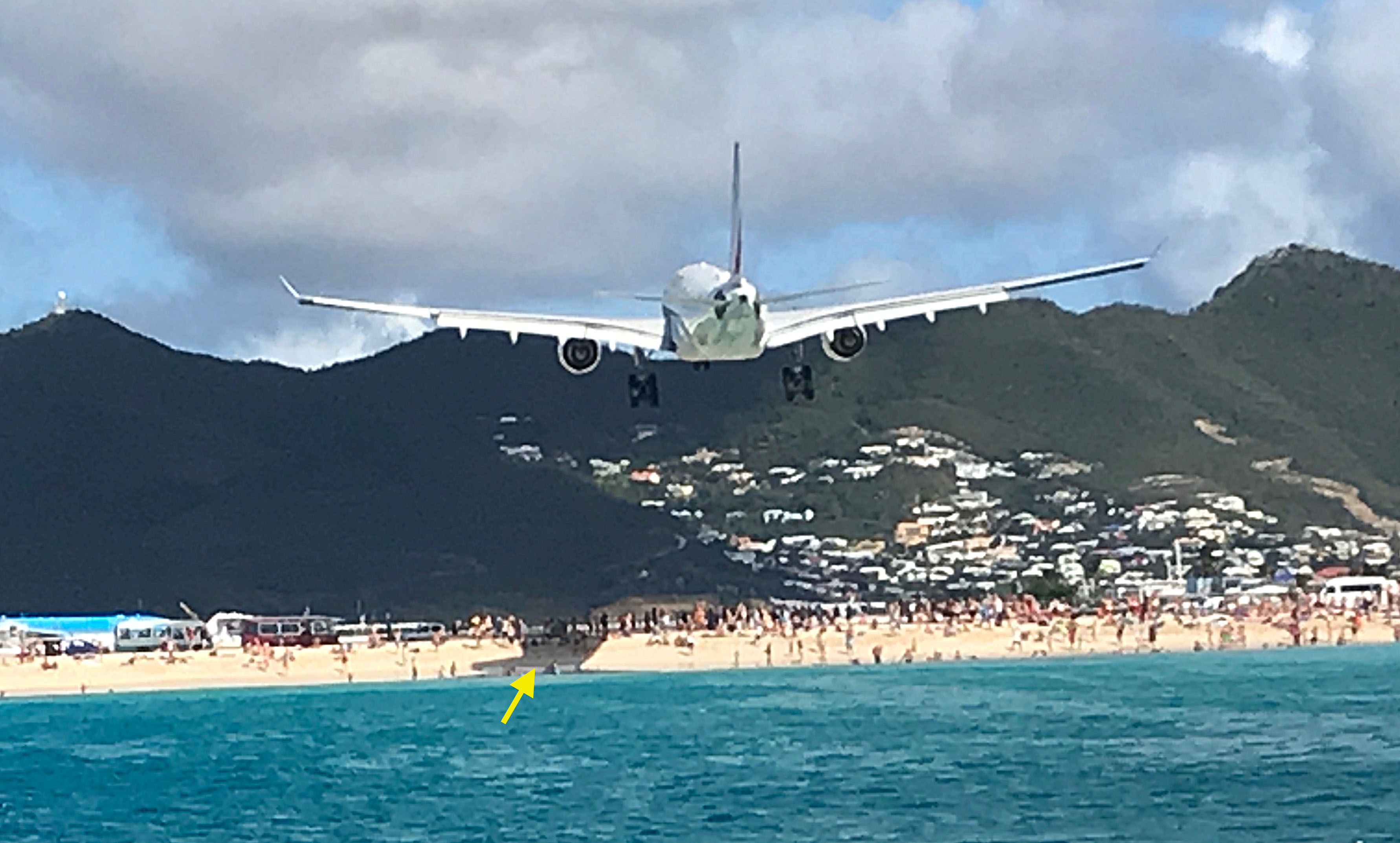 The Thrilling Experience of Watching Planes Land at Maho Beach