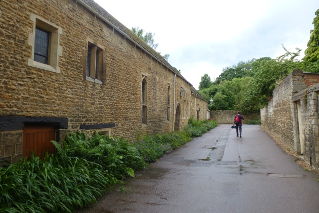 File:Almoner's House - geograph.org.uk - 5017354.jpg