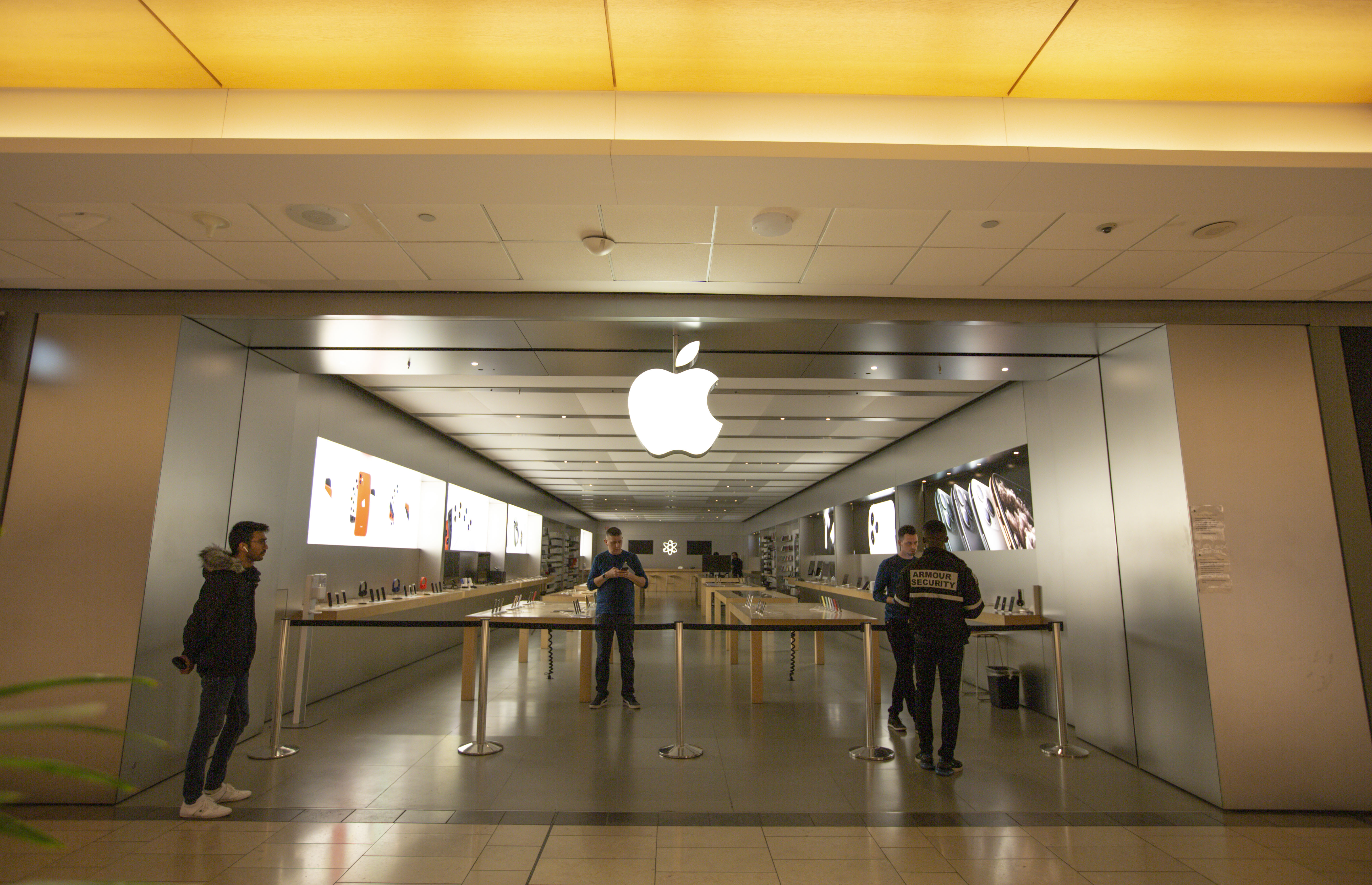 Orlando, FL USA - October 19, 2021: The interior of an Apple Store in  Orlando, Florida Stock Photo - Alamy