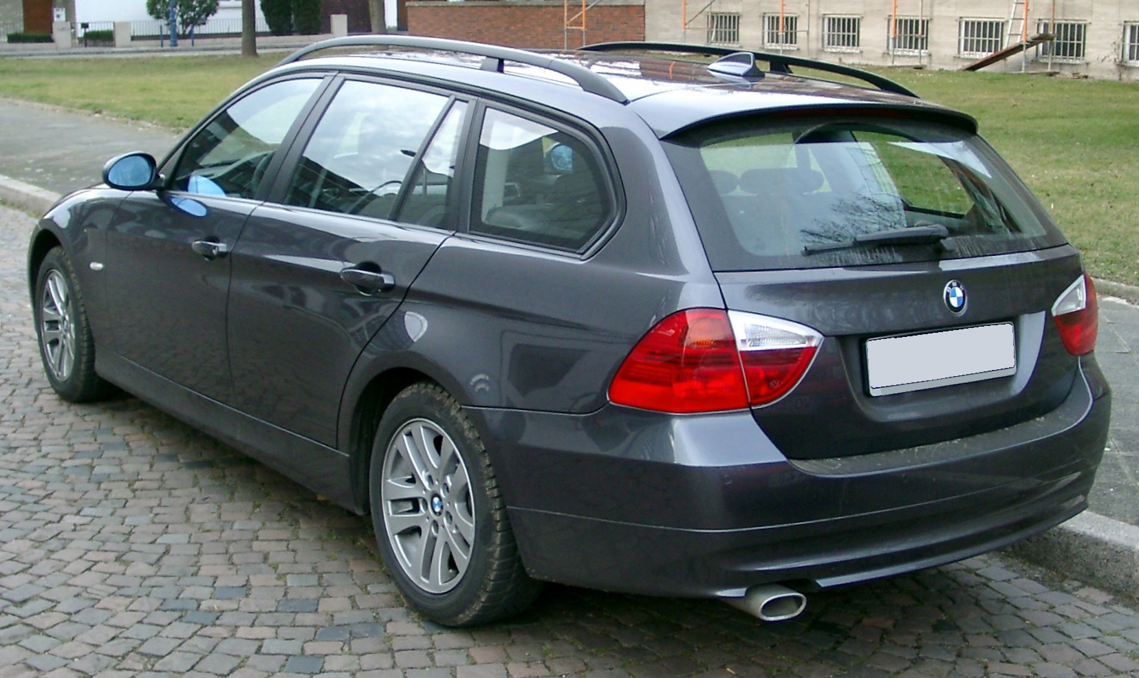 File:BMW E91 rear 20080215.jpg - Wikimedia Commons