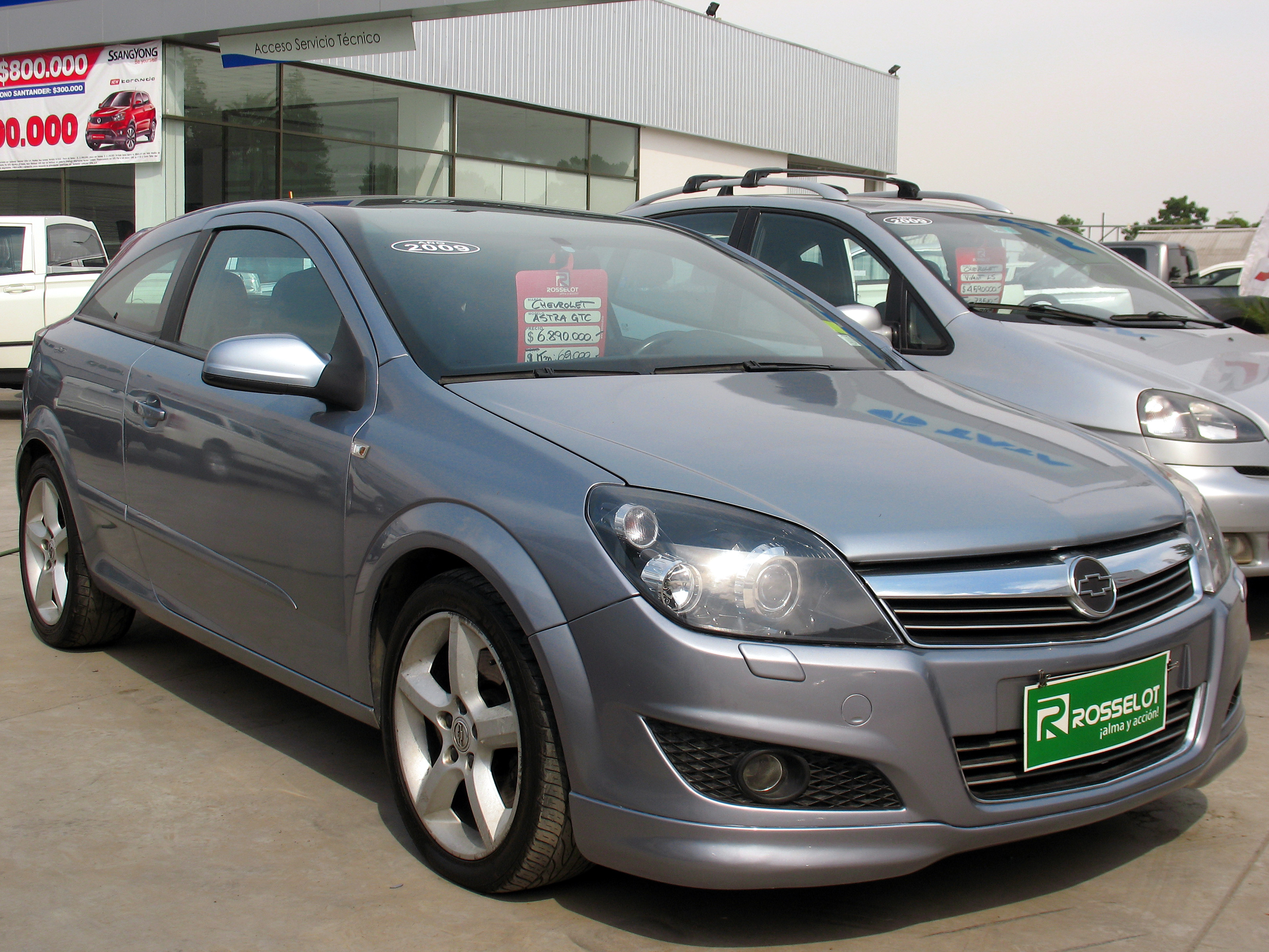 File:Chevrolet Astra GTC Turbo 2009 (16106274334).jpg - Wikimedia