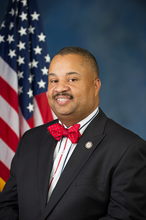 File:Donald Payne Jr Official Portrait 113th Congress.png