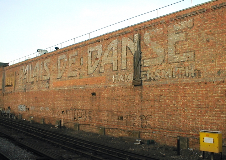 File:Hammersmith Palais.jpg