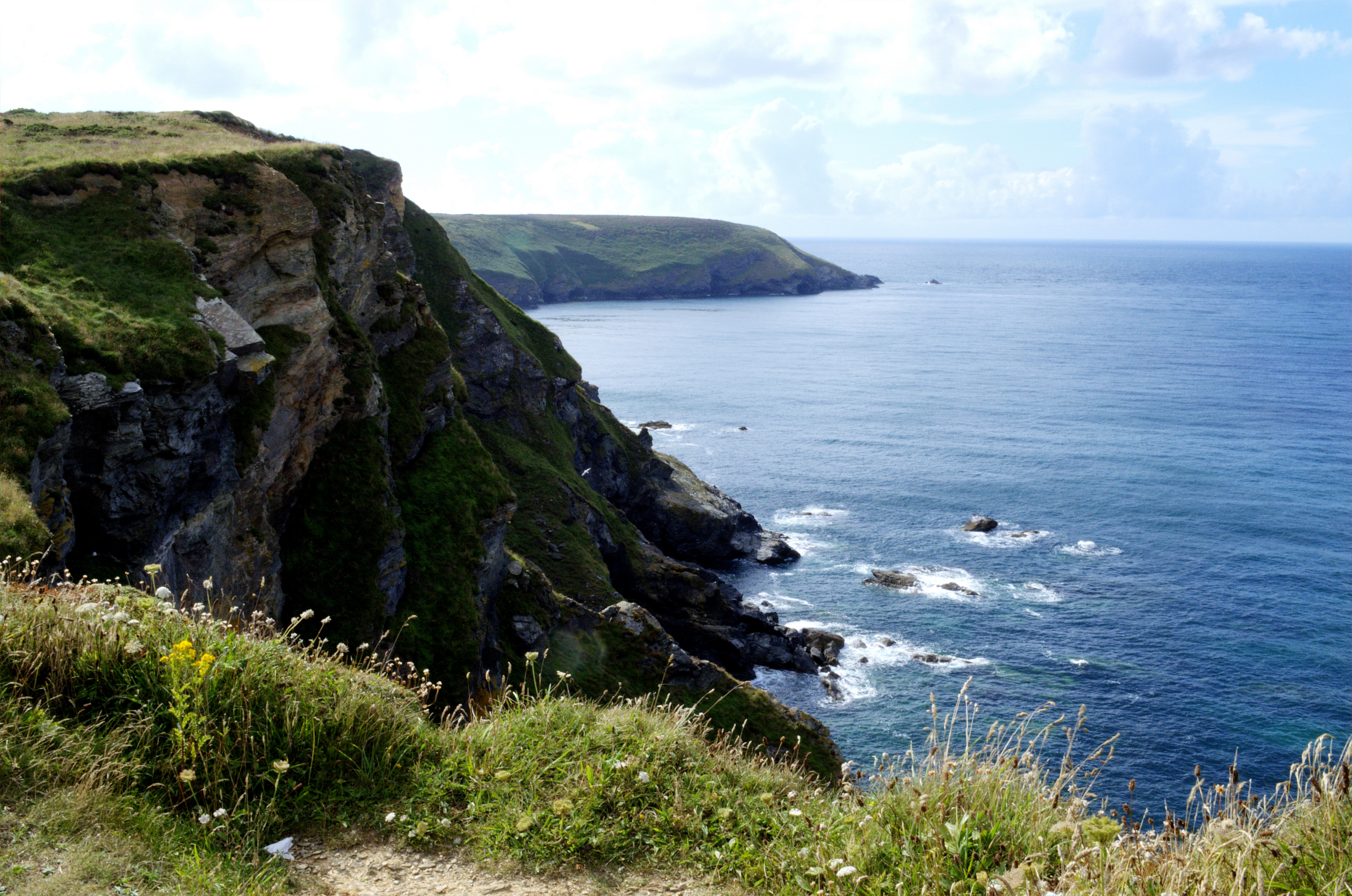 Черный клиф. Ведьма Корнуолл. Hayle (Cornwall). Долговязый из Корнуолла. Godrevy.