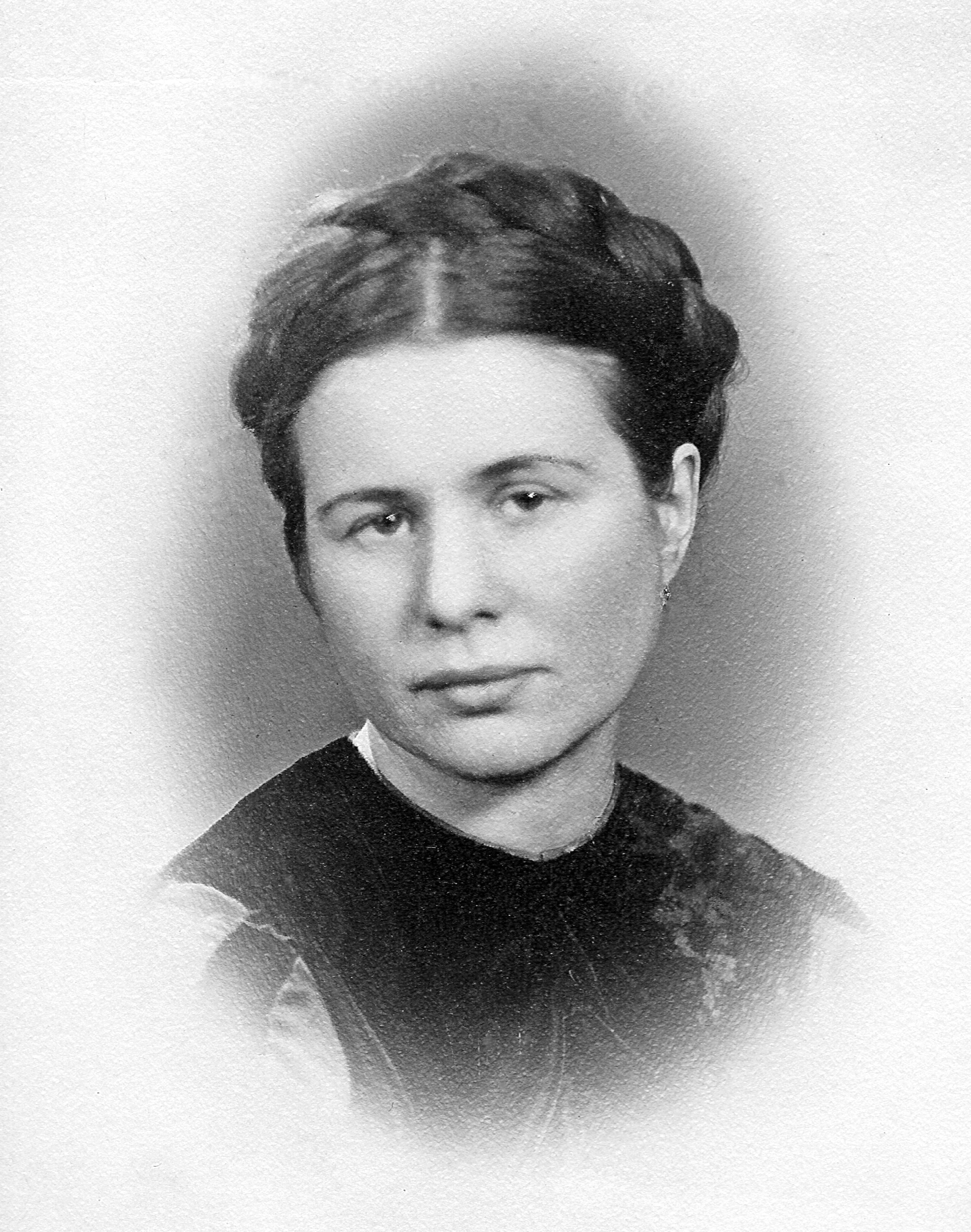 File:Irena Sendlerowa 1942.jpg