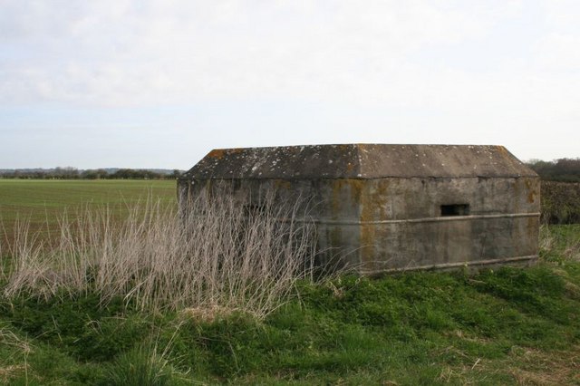 File:Not the normal pillbox - geograph.org.uk - 1264572.jpg