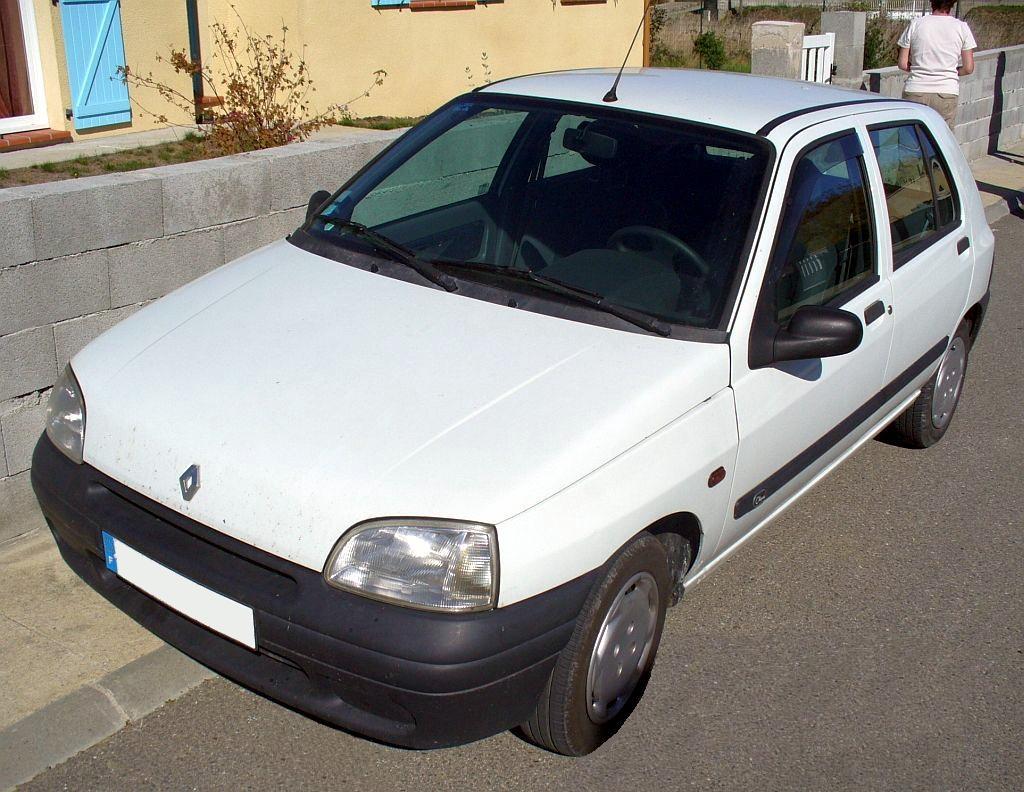 Renault Clio III — Wikipédia