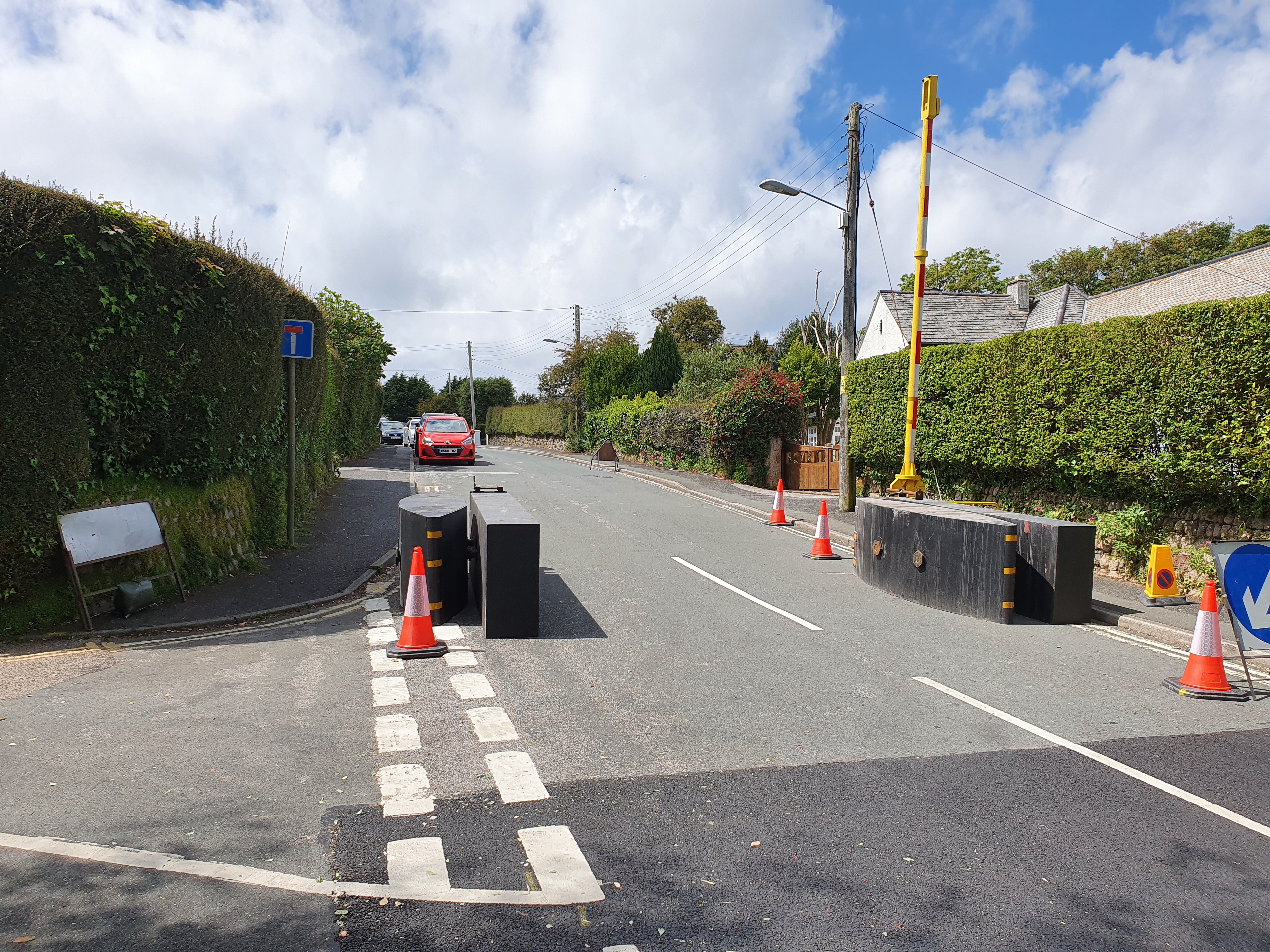 Road st. Checkpoint Road. Stroad.