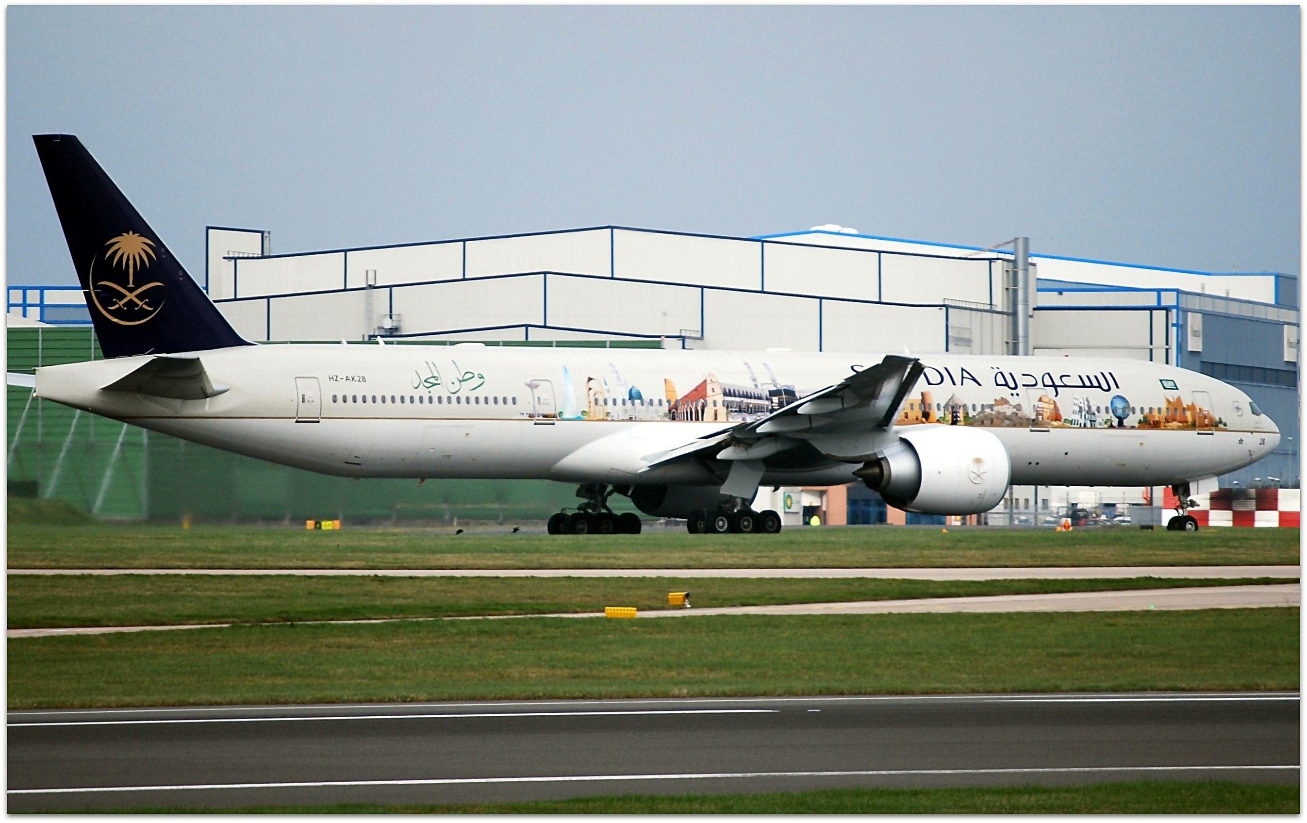 Saudi royal factory. 777hz. Arabian Airlines Мухаммеда. "Alharbi, Meshari"+"Royal Saudi Air Force".
