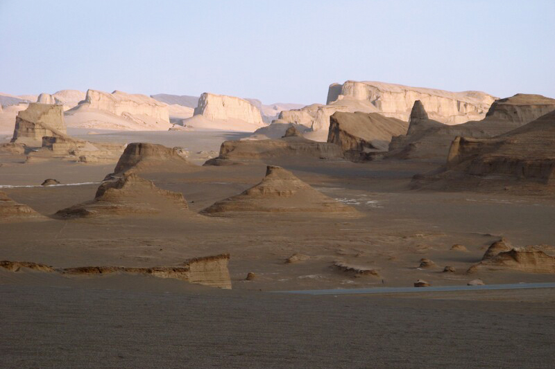 File:Sand castles - Dasht-e Lut desert - Kerman.JPG