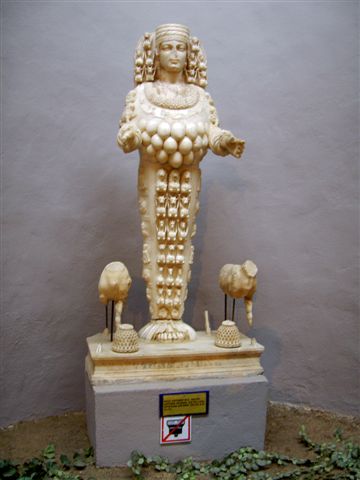 Artemisa Statue_of_Artemis_Ephesus