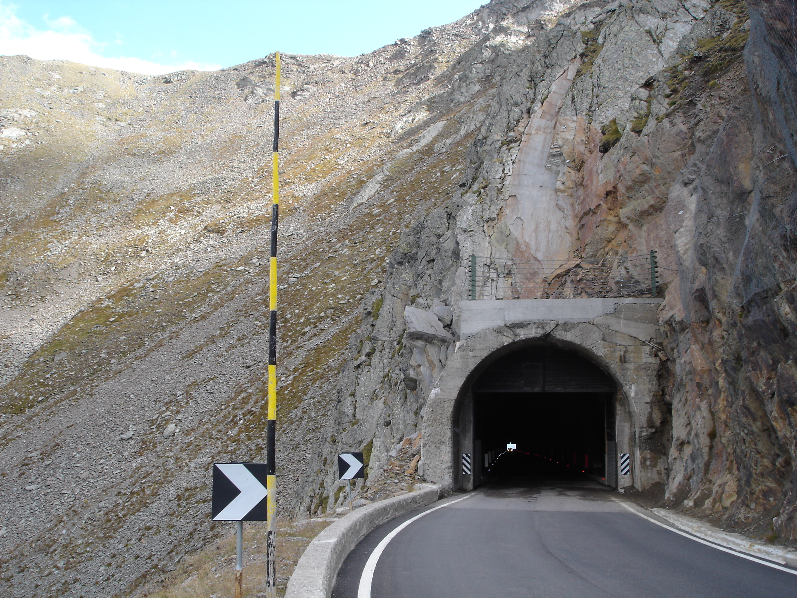 TunnelTimmelsjoch.JPG