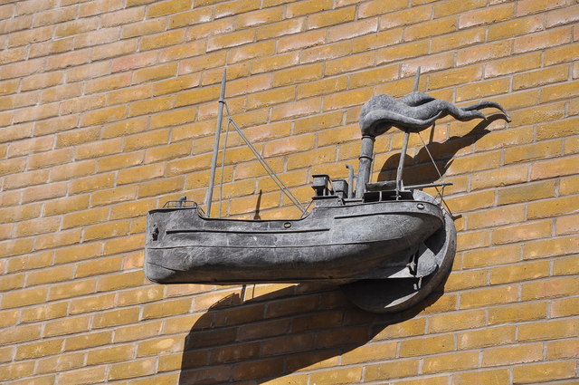 File:Wall decoration at Mermaid Quay - Cardiff Bay - geograph.org.uk - 1494174.jpg