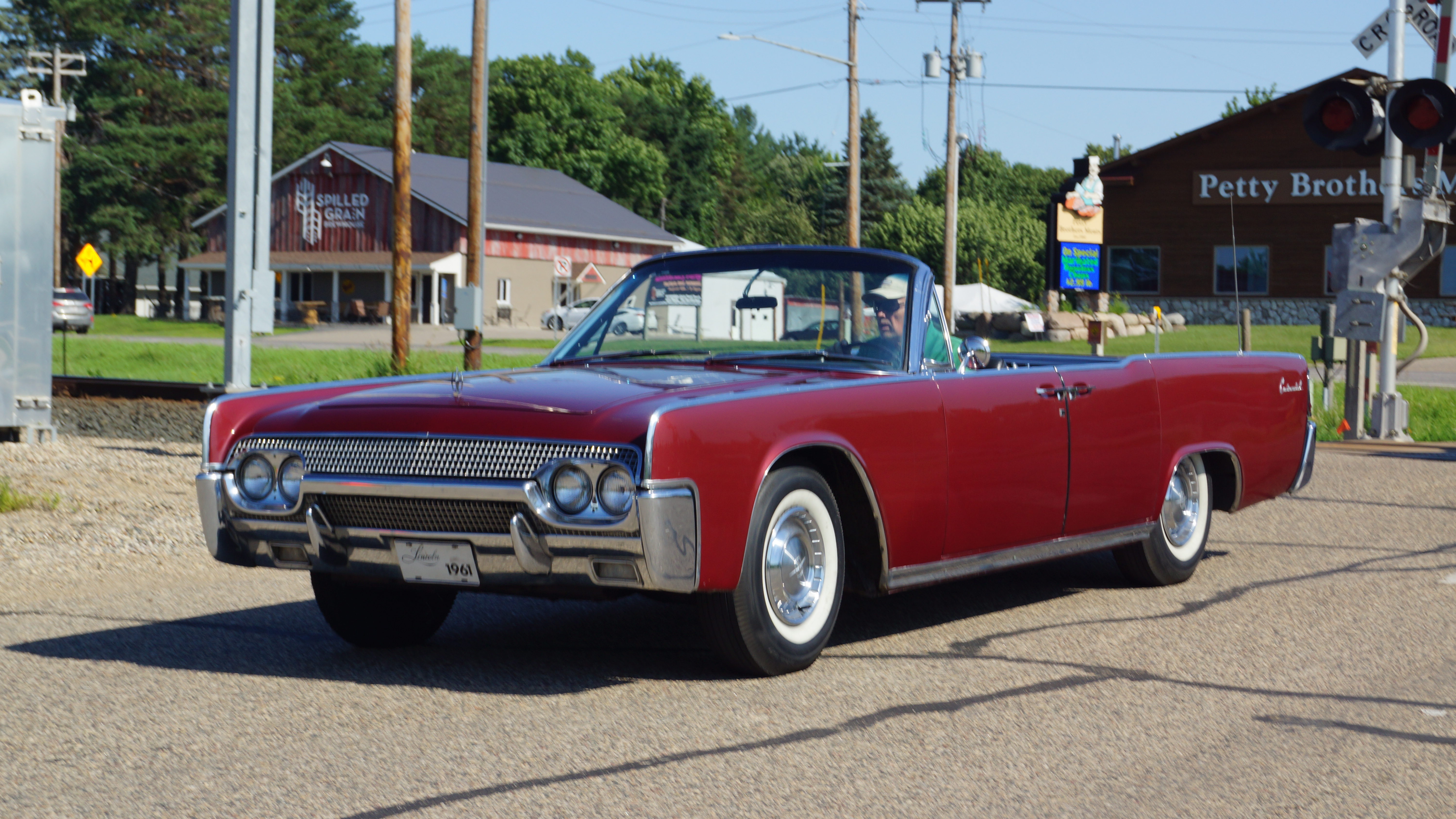 Lincoln Continental 1965 салон