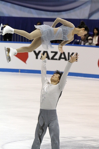 File:2010 NHK Trophy Pairs - Qing PANG - Jian TONG - 2063a.jpg