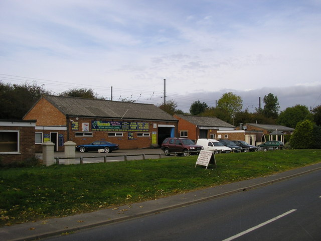 File:Business Units, Station Road, Little Bytham - geograph.org.uk - 1627463.jpg