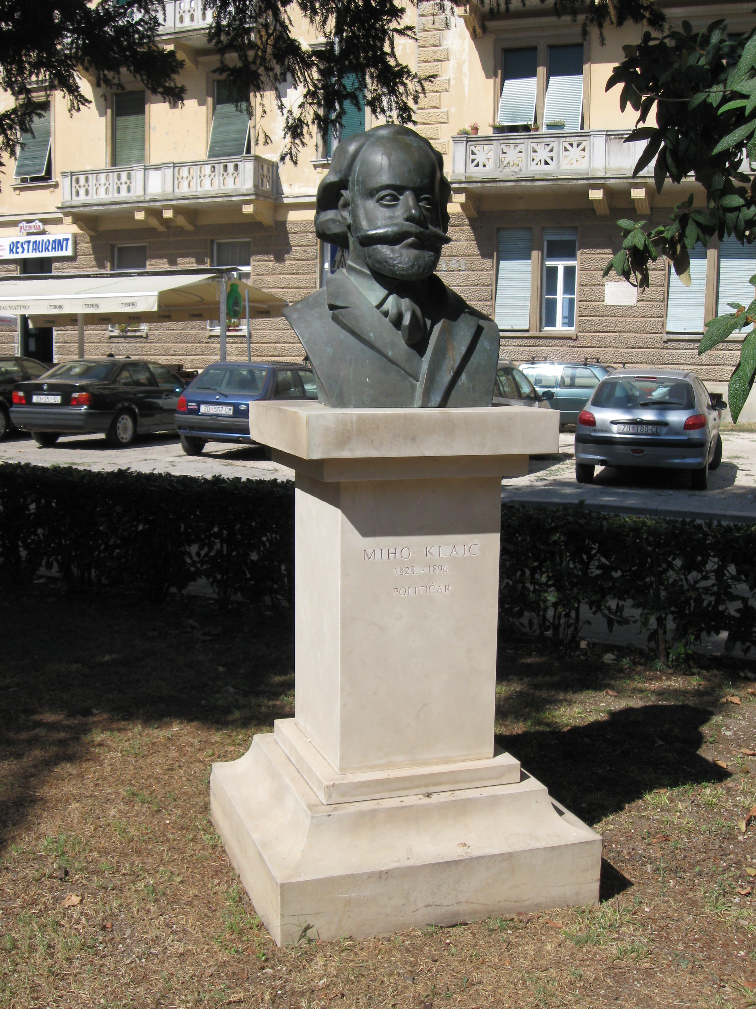 A bust of Miho Klaić in Zadar