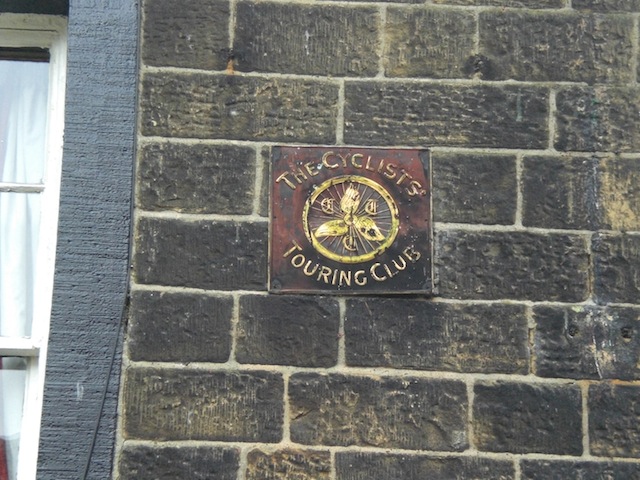 File:Cyclists' Touring Club Sign - geograph.org.uk - 3508470.jpg