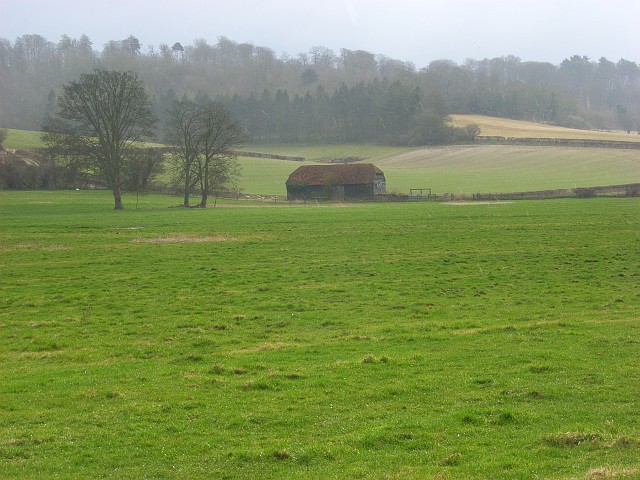 File:Hambleden Valley - geograph.org.uk - 722171.jpg