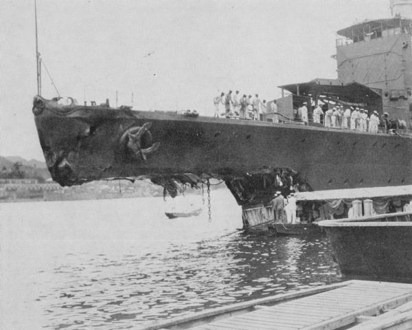 File:IJN cruiser Jintsu damaged in 1927.jpg