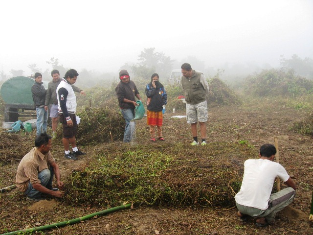 File:Initiation of Novcom compost heap.jpg