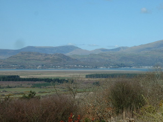 File:Moel y Gest, seen from Harlech - geograph.org.uk - 1043608.jpg