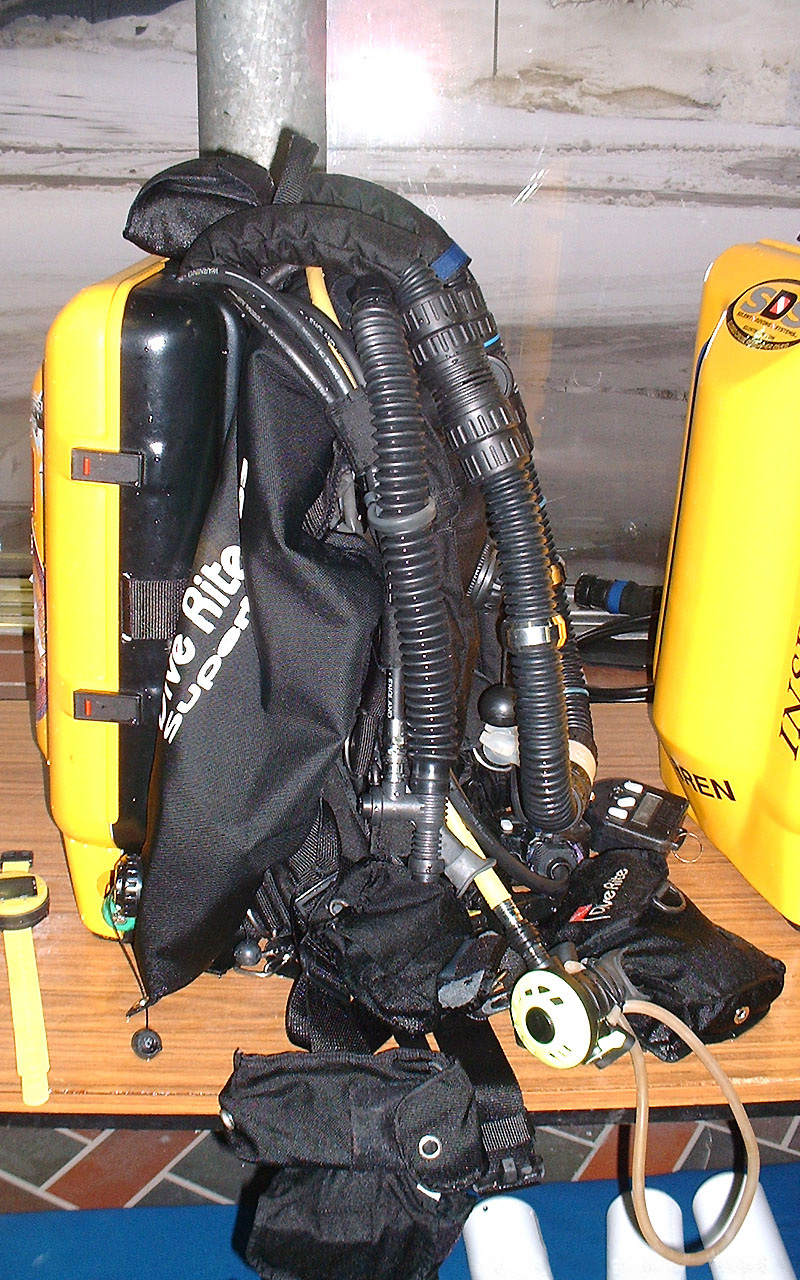 Scuba Tank Mini Scuba Dive Cylinder Diving Gear Rebreather Dive Portable Lungs Diving Equipment Scuba Tank Water Bottle Scuba Diving Air Tank Portable Scuba Tank