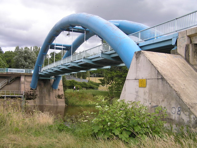 File:River Severn, Hampton Loade Waterworks Bridge - geograph.org.uk - 1417969.jpg