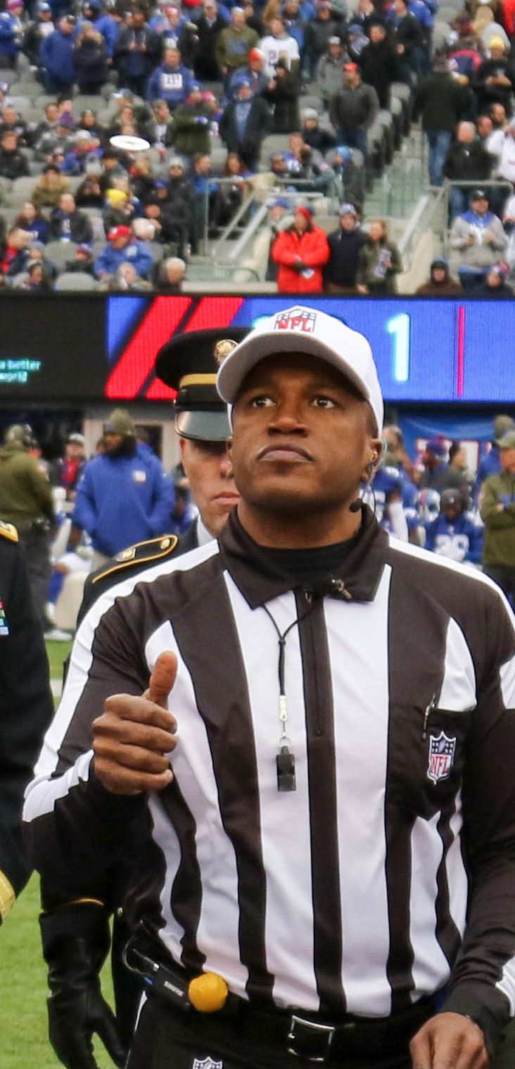 NFL Officiating on X: We welcome Shawn Smith as our newest @NFL referee  for the 2018 season! After 3 seasons as an umpire, Shawn steps into the  position vacated by the retirement