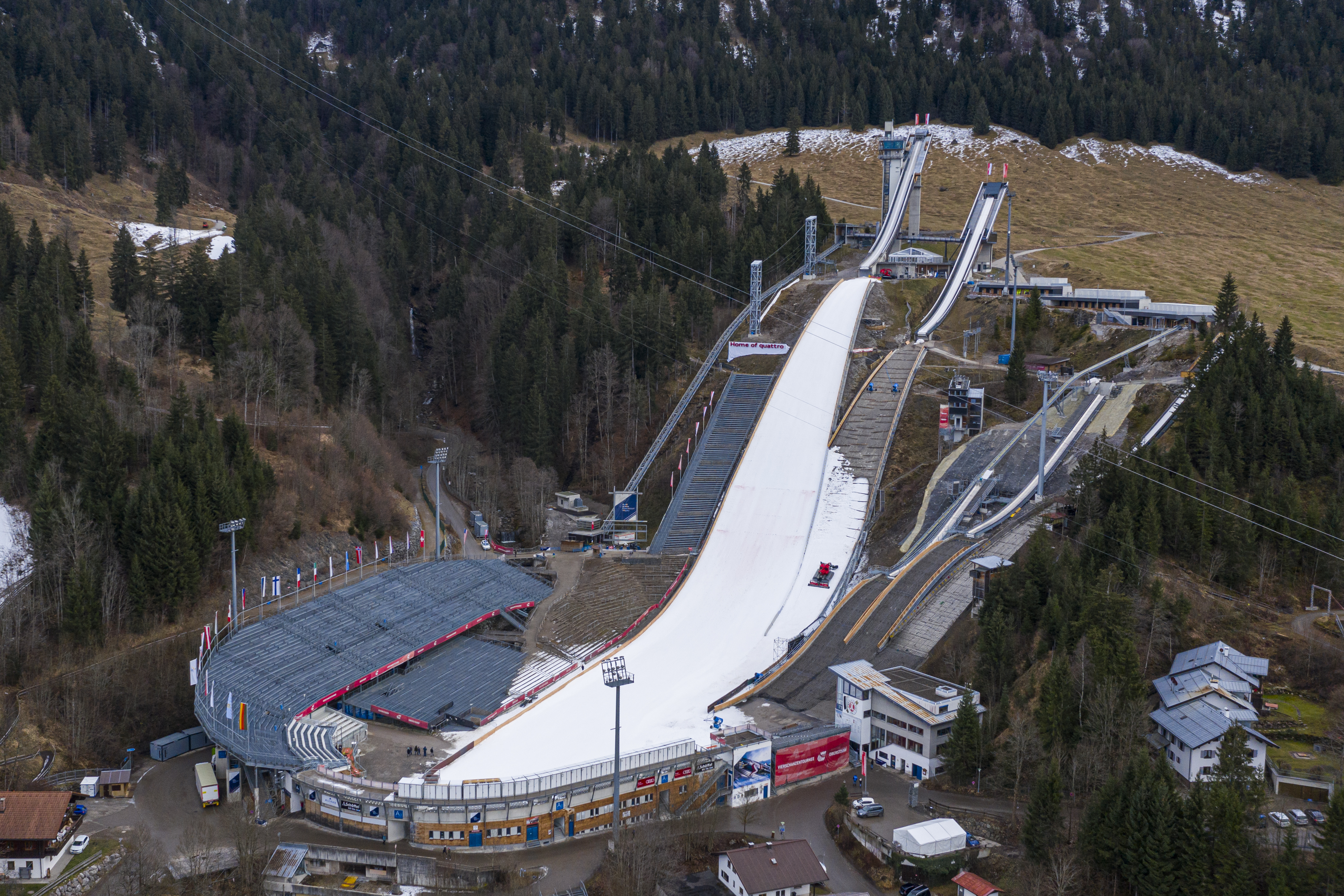 Ski_jumping_hill_oberstdorf_germany_1.jp