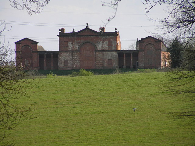 File:The Sham House from Chillington Estate - geograph.org.uk - 661835.jpg