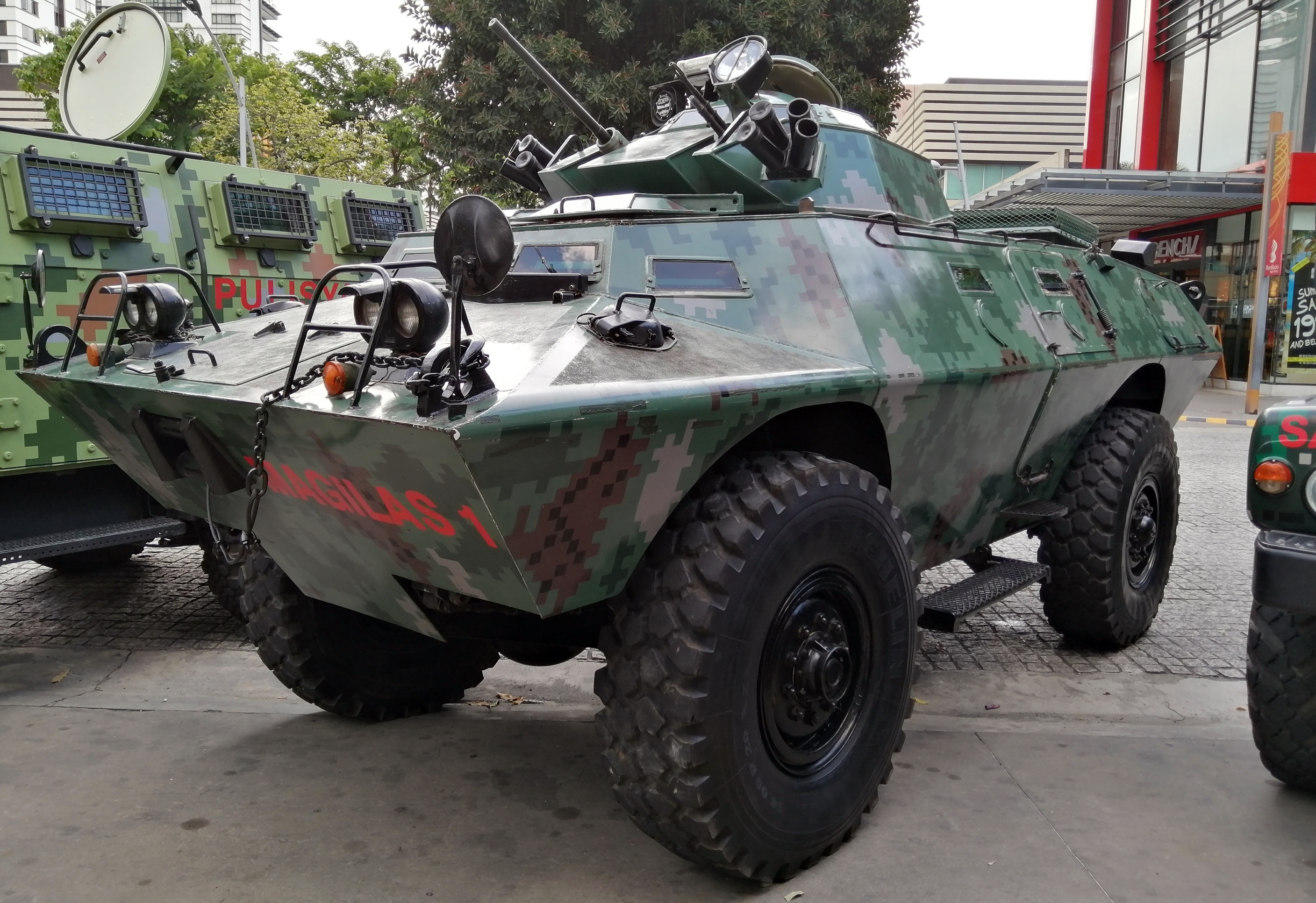 Armored Vehicle Bulletproof Car APC Spare Parts & Accessories