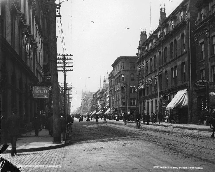 File:Yonge Street circa 1895.jpg