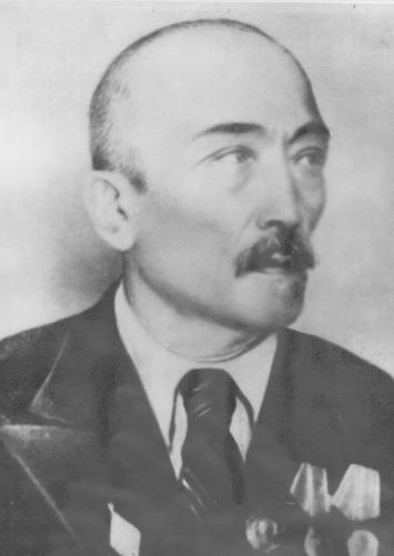 Спандияр көбеев. Спандияр Кобеев писатель. Спандияр Кобеев (1878-1956 гг.).. Спандияр Кубеев 1878 год. − Спандияр Кобеев «калым».