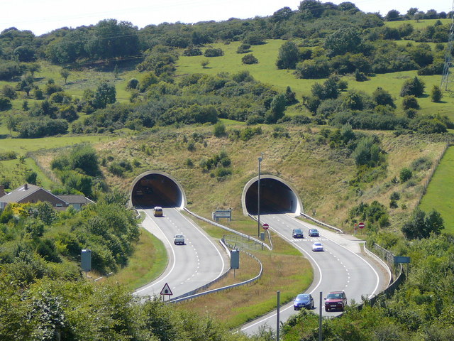 File:A27 Southwick Hill Tunnels - geograph.org.uk - 1053864.jpg
