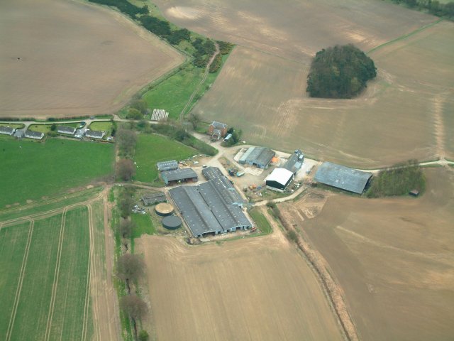 Aerial view of Pitillock Farm - geograph.org.uk - 1142836.jpg