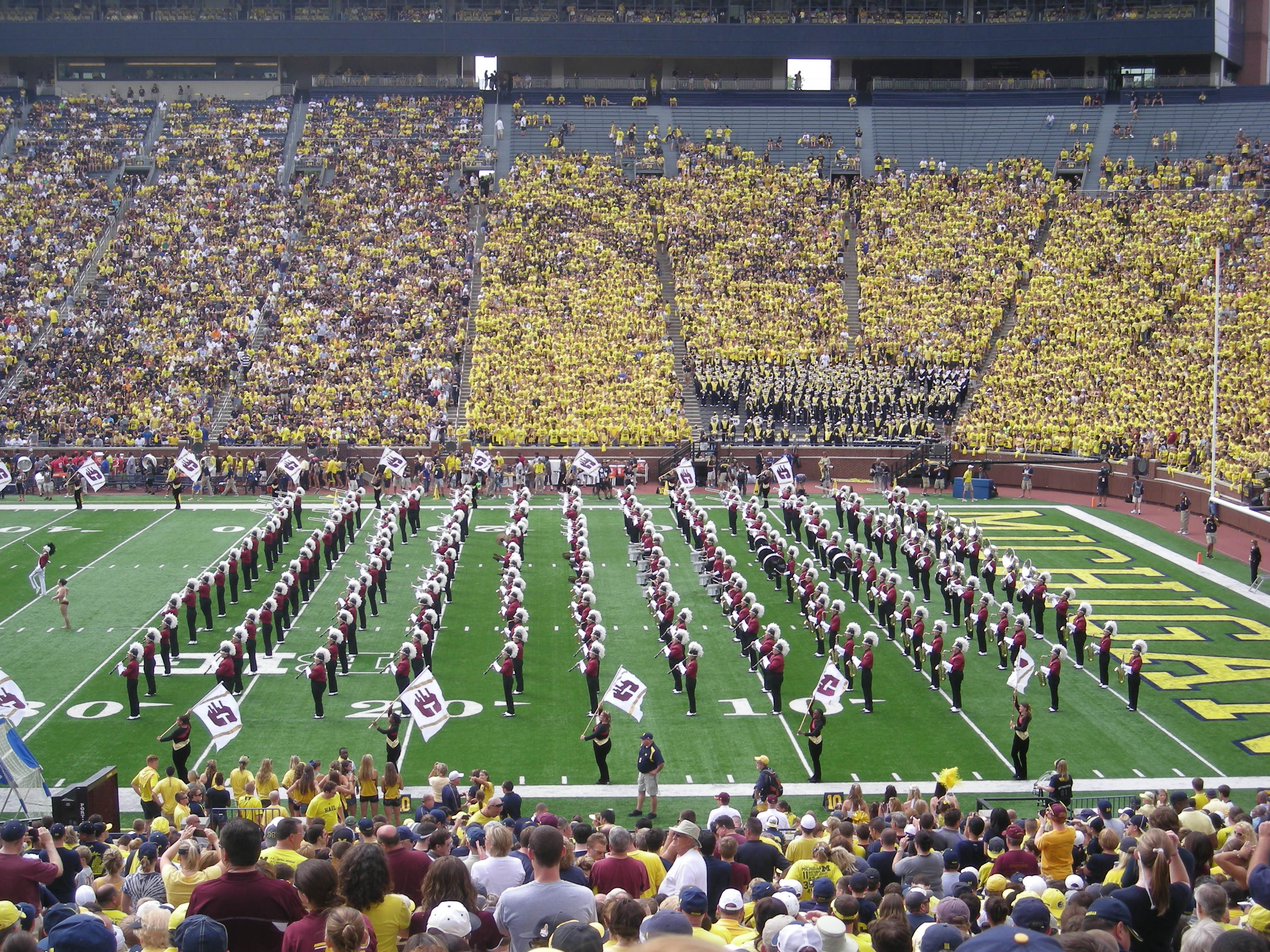 File Central Michigan vs. Michigan football 2013 01 Chippewa