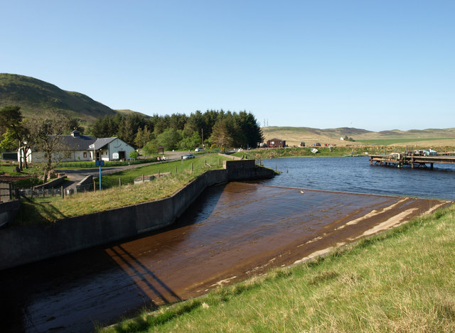 File:Cornalees Bridge Centre, Clyde Muirshiel - geograph.org.uk - 803415.jpg