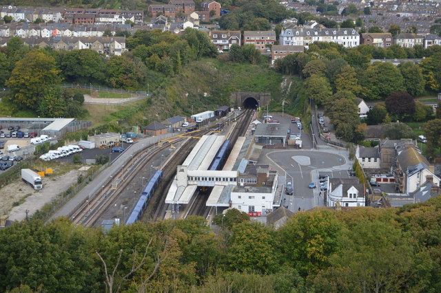 File:Dover Priory Station - geograph.org.uk - 5667840.jpg