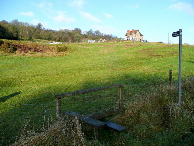 File:Footpath to Baynham Farm - geograph.org.uk - 1605944.jpg