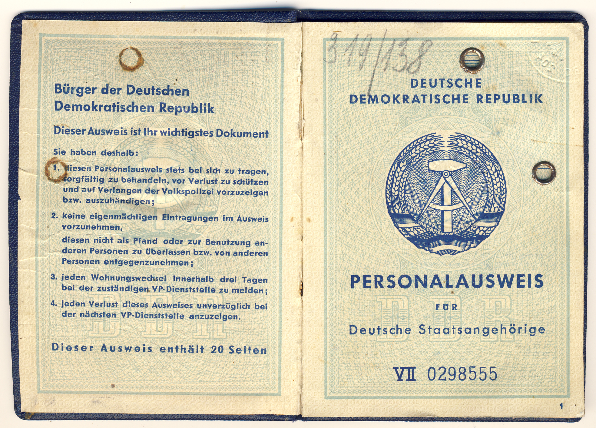 Файл:Personalsausweis für Deutsche Staatsangehörige, Deutsche Demokratische  Republik, 1954 - Vers. 01-02.jpg — Википедия