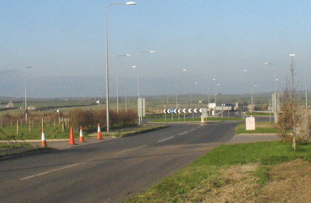 File:Traffic roundabout on the south side of Engedi bridge - geograph.org.uk - 1078887.jpg