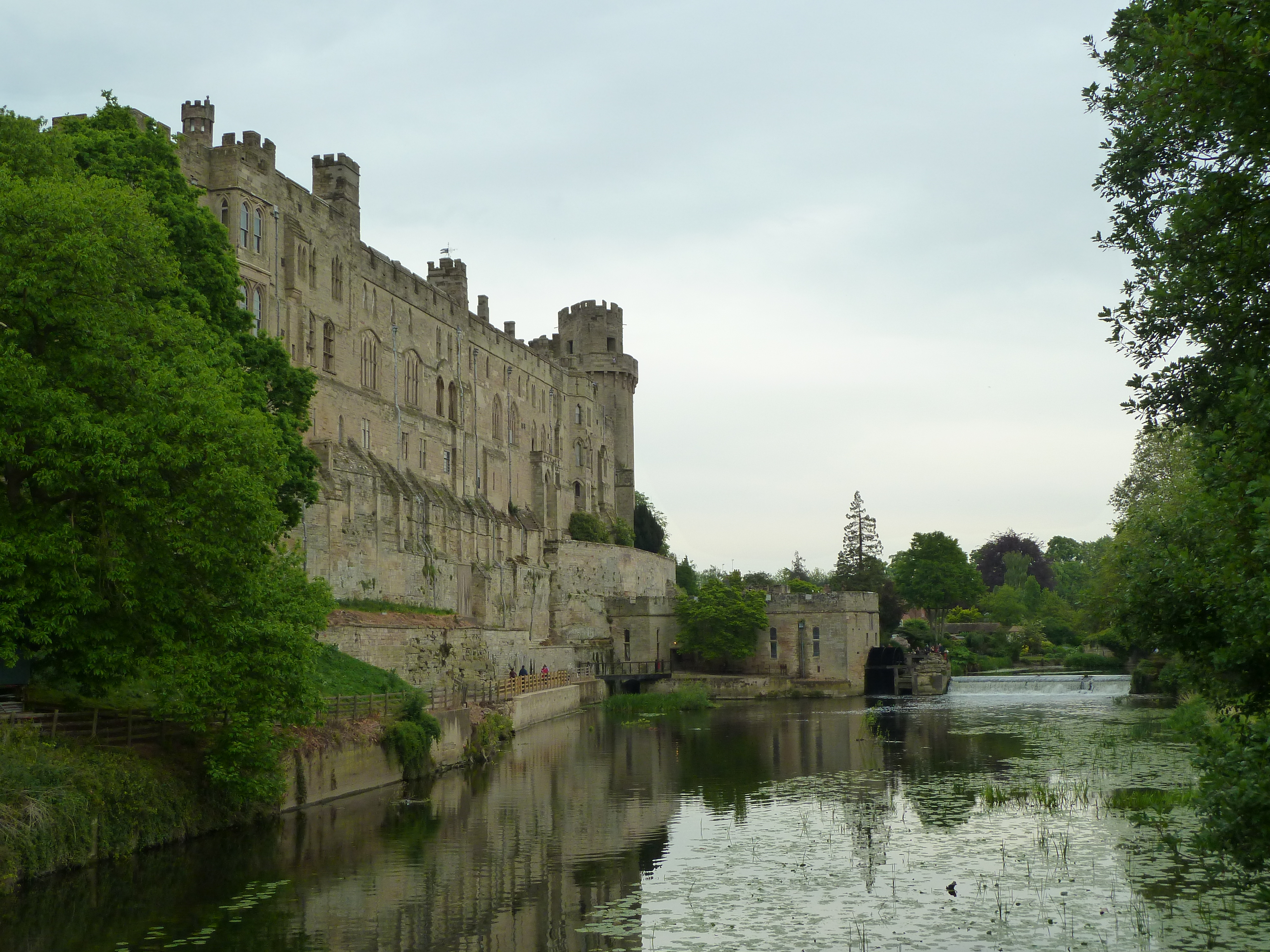 Castle вики. Warwick Lake.