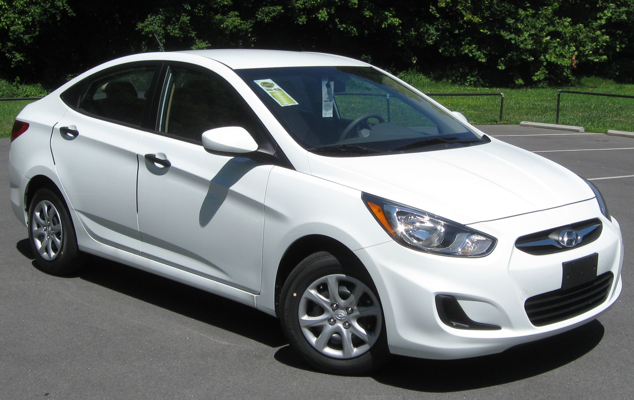 2011 Hyundai Accent Specifications, Pricing, Pictures and Videos